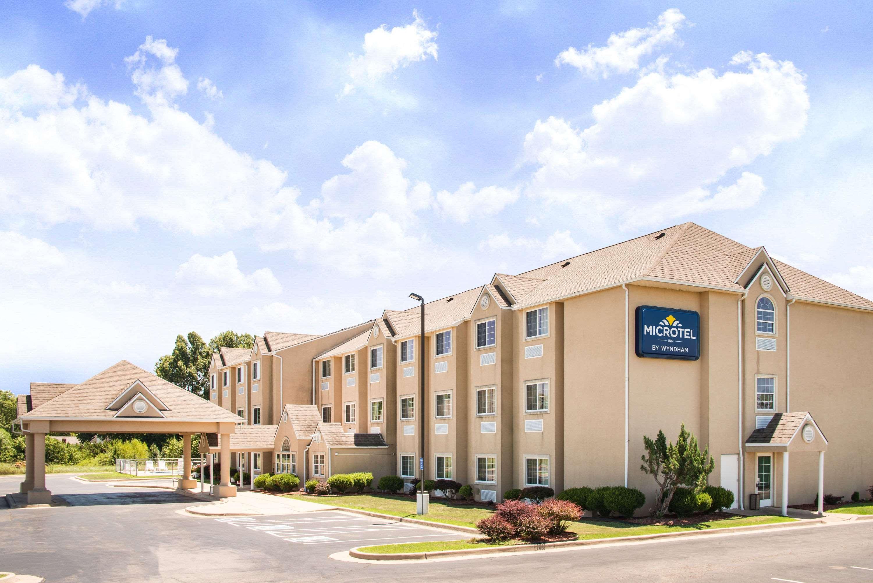 Microtel Inn & Suites Claremore Exterior foto